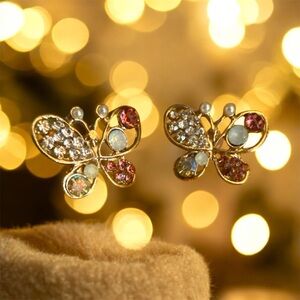 Chic Butterfly Crystal Earrings in Gold and Pink